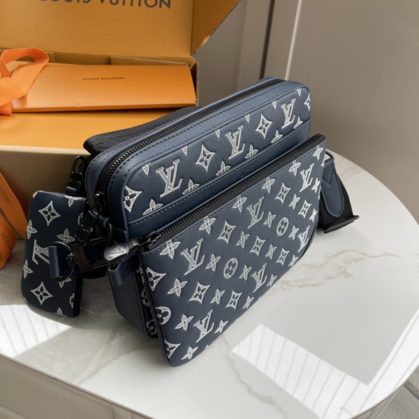 ルイヴィトンバッグ背面デザイン